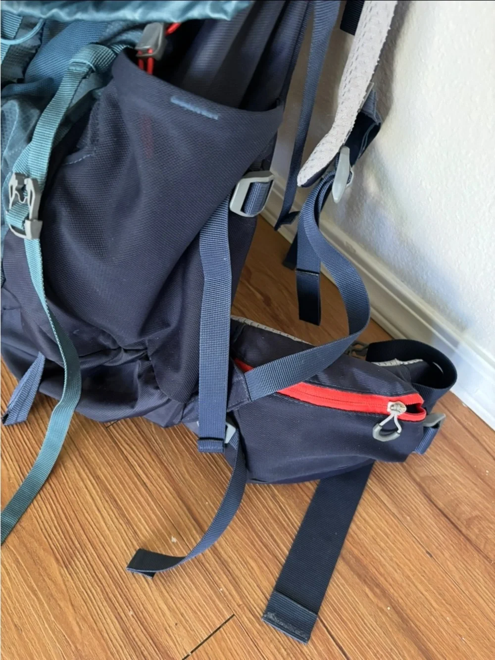 Deuter Women's Navy/Teal Hiking Backpack